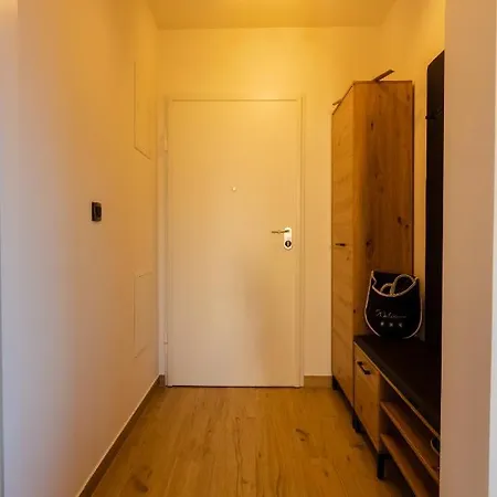 Dado Apartamento Trogir